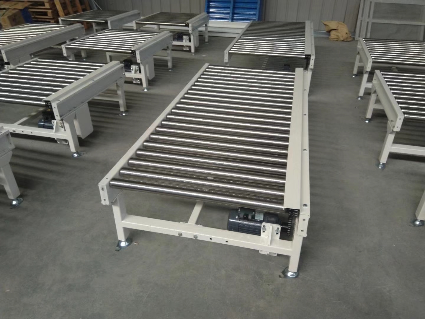 滾筒輸送機，青島樂途行工業設備有限公司